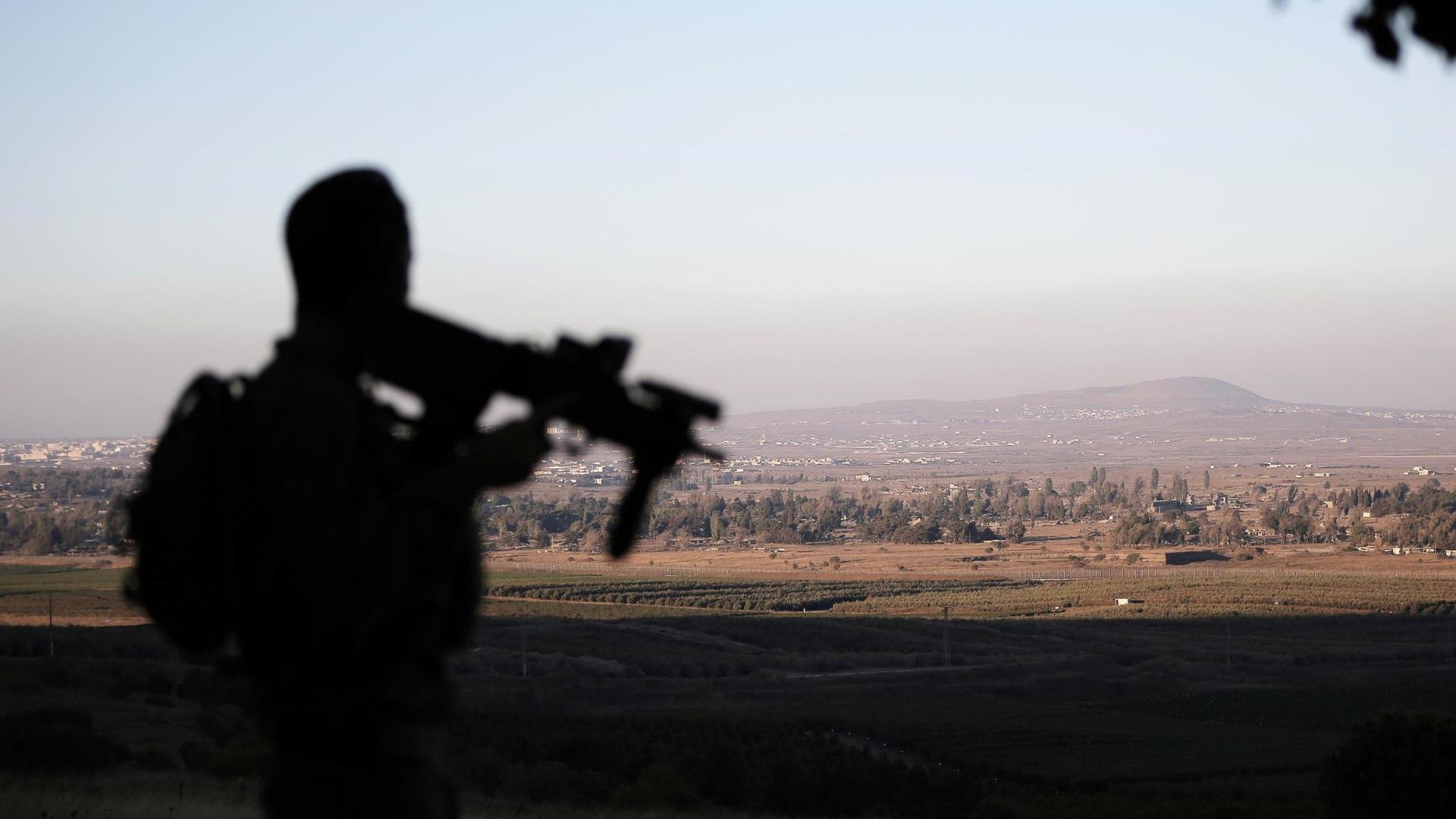 Israelischer Soldat auf den Golanhöhen