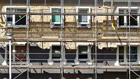 Baugerüst in der Schulstraße in Frankfurt an der Oder, aufgenommen am 20.07.2012.