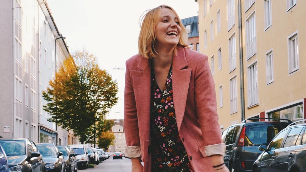 Die Reporterin auf der Straße in München