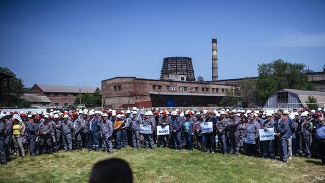 Stahlarbeiter in Mariupol sind in den Streik getreten.