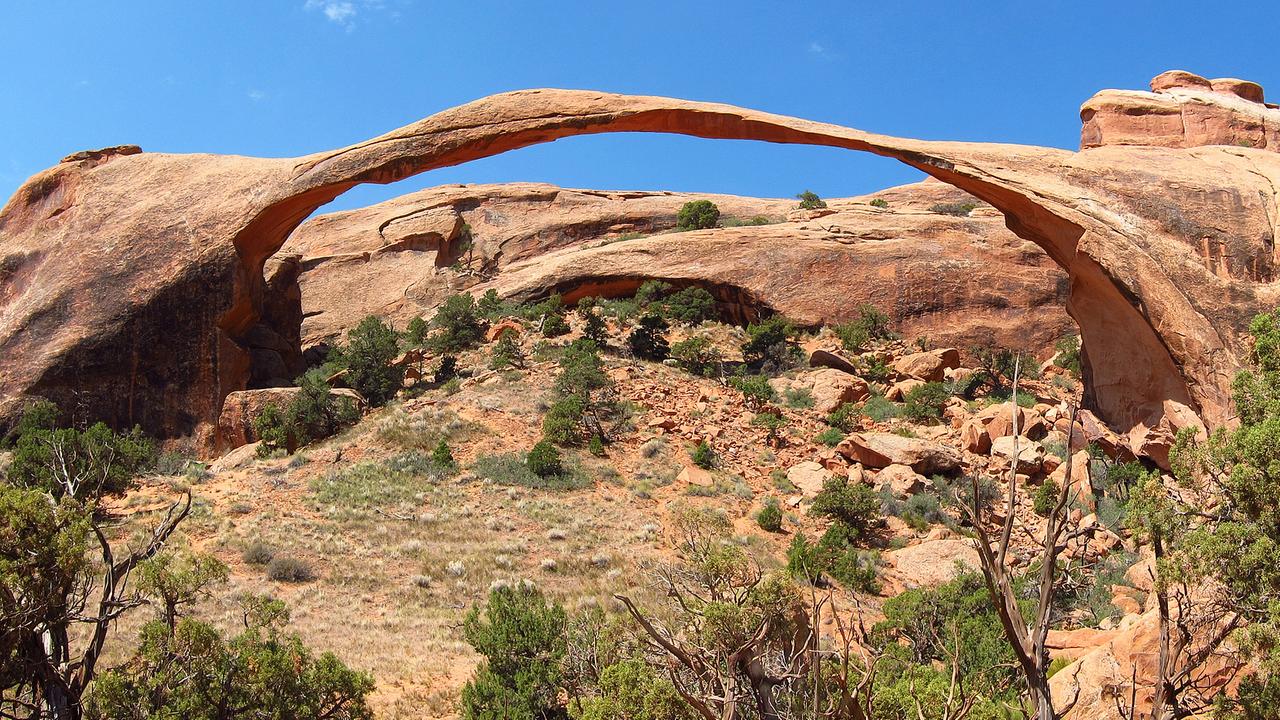 Der filigrane Landscape Arch im Arches-Nationalpark (Utah) nähert sich wohl dem Ende seiner "Lebenszeit"