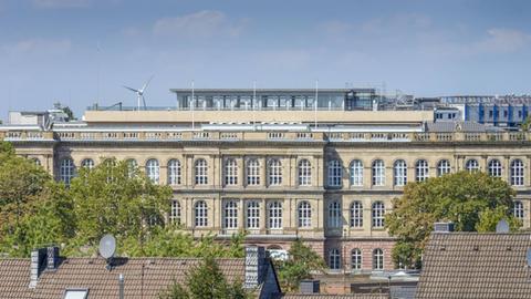 Totale des Hauptgebäudes der RWTH Aachen