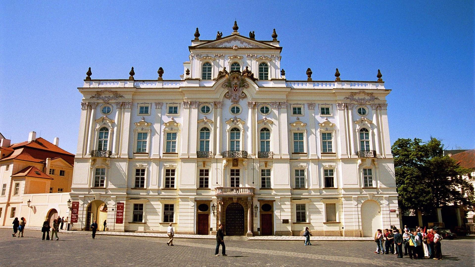 Prager Nationalgalerie am Hradschiner Platz