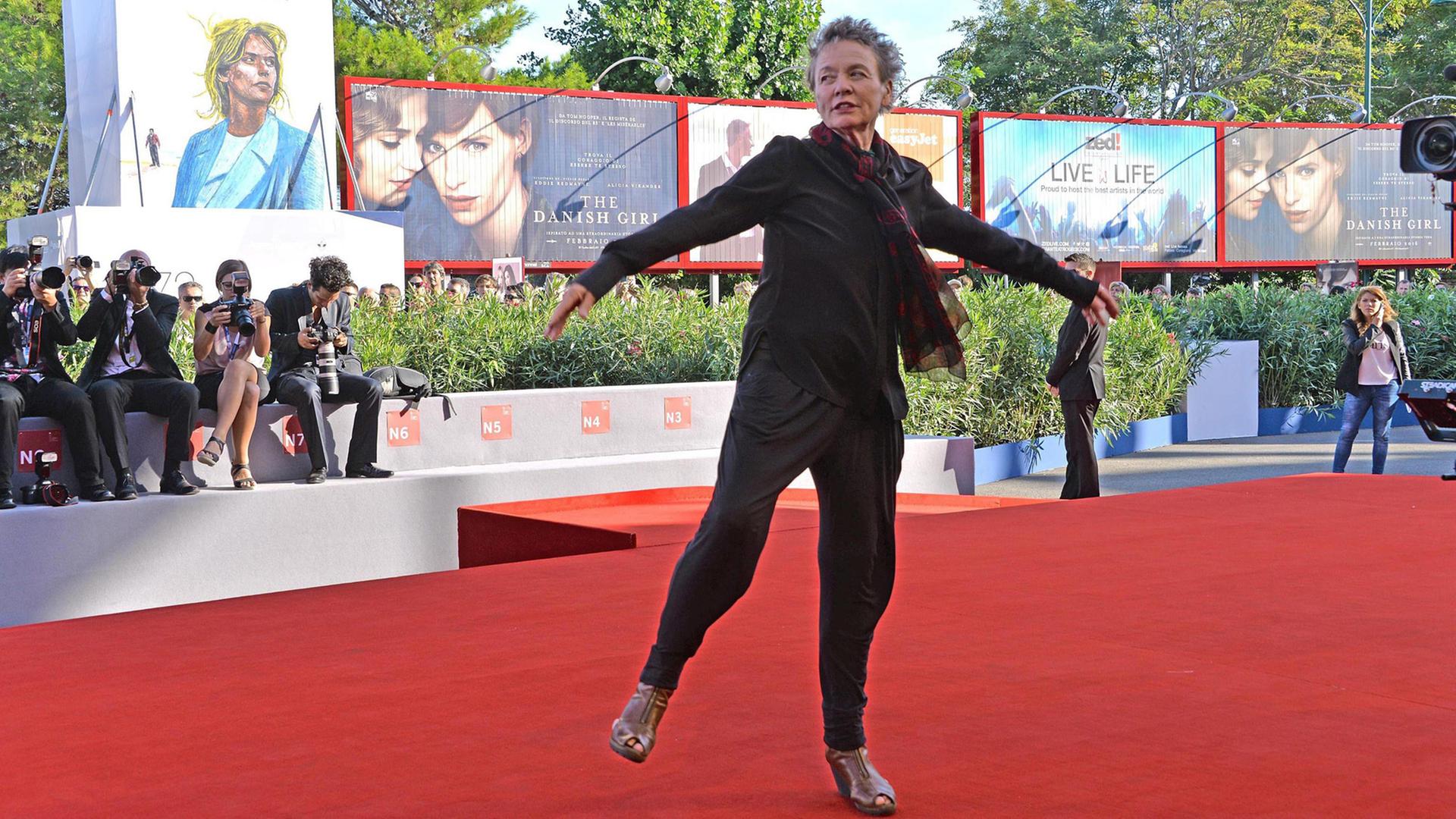 Die amerikanische Künstlerin und Regisseurin Laurie Anderson bei der Premiere ihres Films "Heart of a Dog" in Venedig bei den 72. Filmfestspielen; Aufnahme vom September 2015