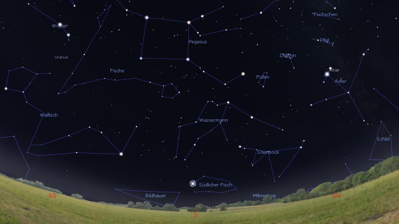 Der Stern Fomalhaut steht gegen 22 Uhr tief am Südhimmel.