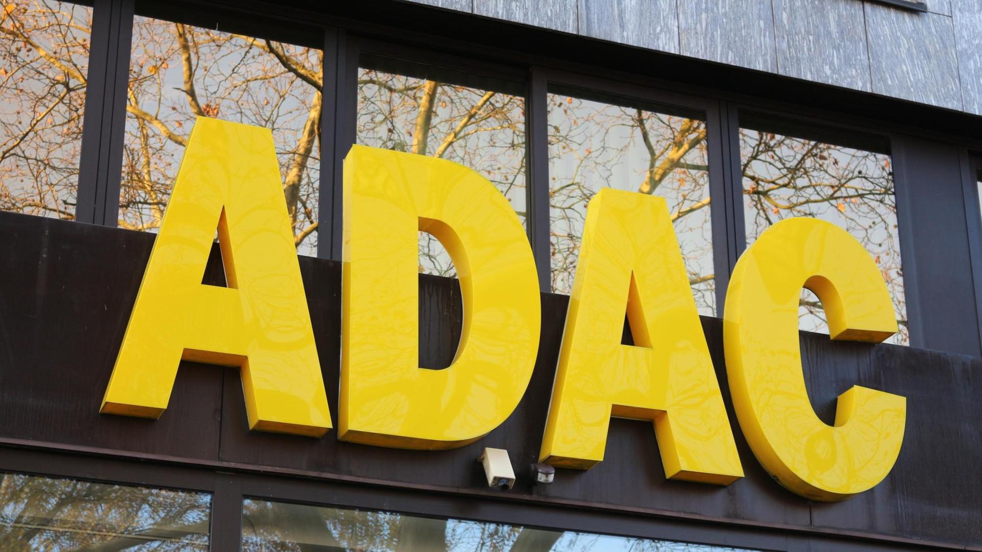 ADAC, Logo, Geschäftsstelle in Bonn, Gelber Engel,