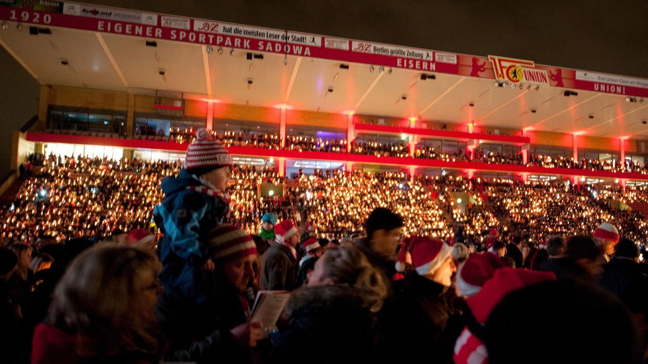 Kathedralen Des Alltags - Sport Als Ersatzreligion?