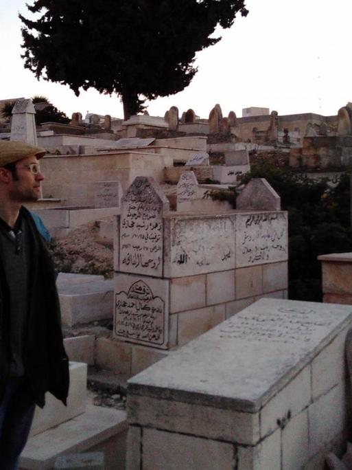 Anton auf dem Ostjerusalemer Friedhof.