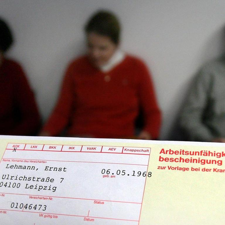 Gesundheit - Arbeitgeber lehnen Kassenärzte-Vorstoß für Lockerung bei Krankschreibung ab
