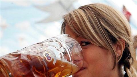 Auch auf dem Oktoberfest muss es nicht immer ein alkoholhaltiges Bier sein.