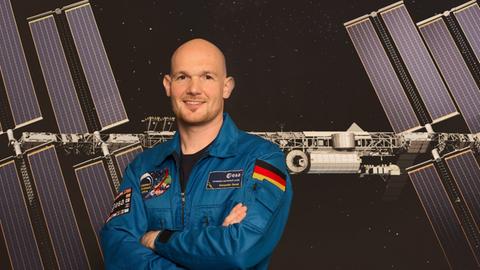 Alexander Gerst vor der Raumstation.