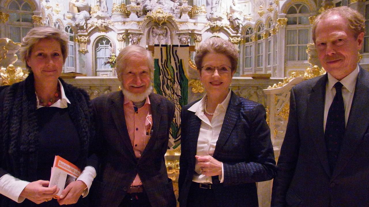 Alexandra Gerlach (Moderation), Rupert Neudeck, Barbara Bosch, Hans ten Feld (v.lks.)