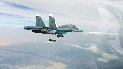 Ein russischer Bomber vom Typ SU-34 