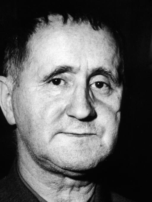 Undatierte Aufnahme des Dichters Bertolt Brecht