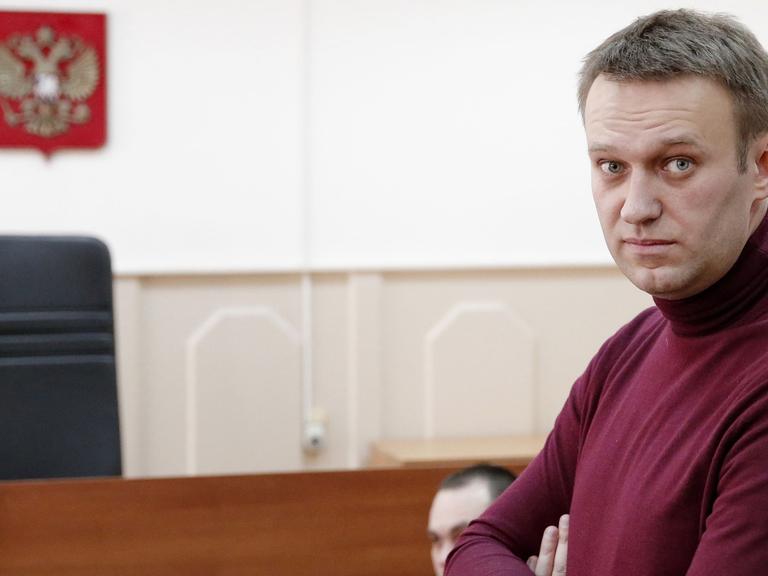 Nawalni im Gerichtssaal
