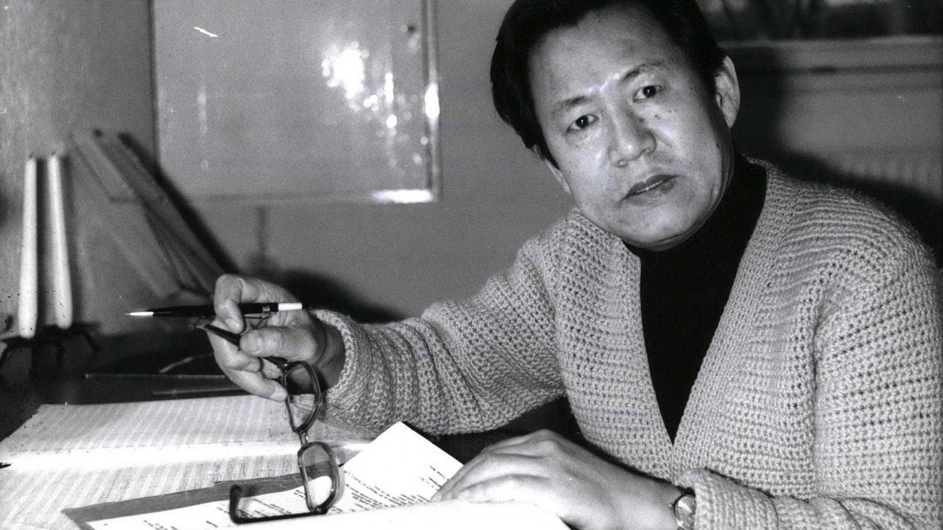 Der Komponist Isang Yung im Jahr 1972.