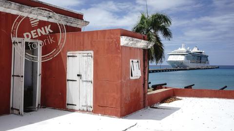 Das Rote Fort der Dänen in Fredriksted auf St. Croix wurde 1760 gebaut. Es war ein wichtiger Stützpunkt für die koloniale Sklavenwirtschaft auf den Dänisch-Westindischen Inseln.