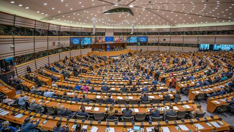 Der Plenarsaal des Europäischen Parlaments in Brüssel