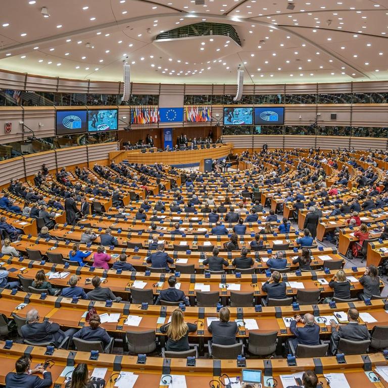 Der Plenarsaal des Europäischen Parlaments in Brüssel