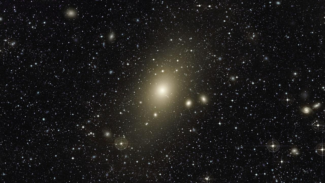Die elliptische Riesengalaxien M 87