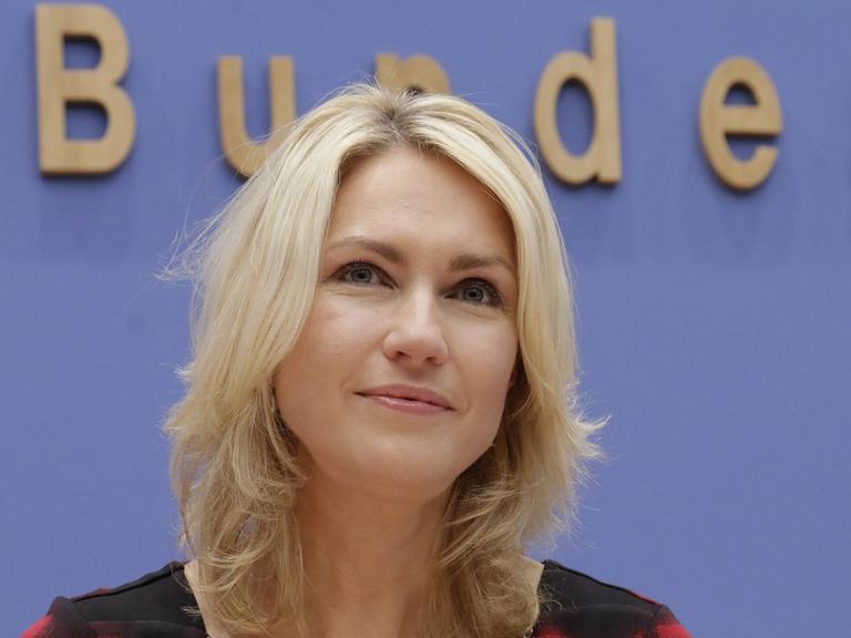 Manuela Schwesig, Bundesministerin für Familie, hier in der Bundespressekonferenz