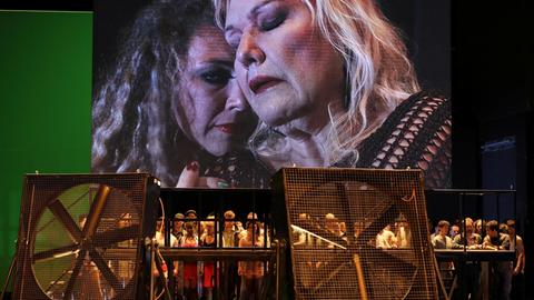 Kurt Weills "Aufstieg und Fall der Stadt Mahagony" in der Inszenierung von Ivo Van Hove im Rahmen des Festival d'Aix 2019