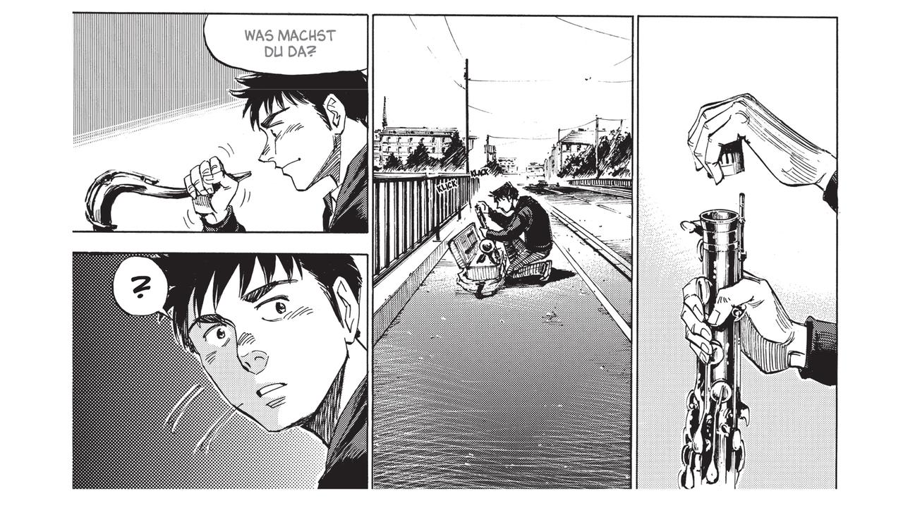 Ausschnitt aus dem Manga "Blue Giant Supreme": Ein japanischer Junge baut auf der Straße sein Tenorsaxophon zusammen.