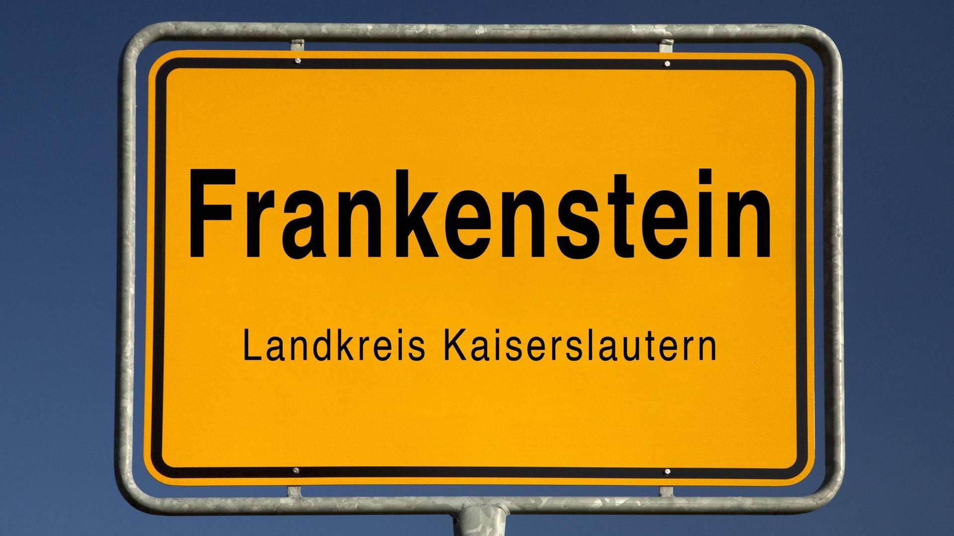 Ortseingangsschild von Frankenstein, Gemeinde im Landkreis Kaiserslautern, Deutschland, Rheinland-Pfalz
