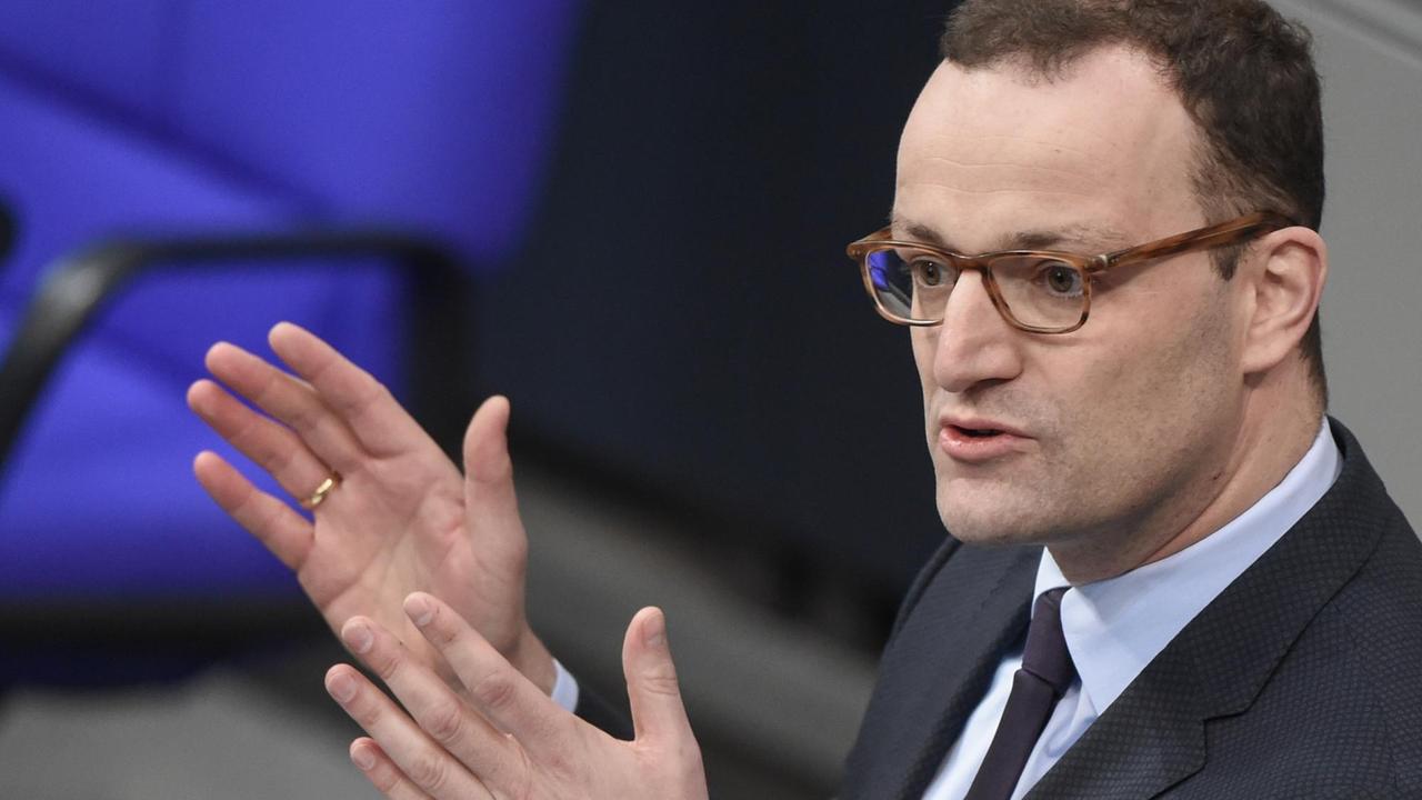Der neue Bundesgesundheitsminister Jens Spahn (CDU) bei seiner ersten Regierungserklärung im Bundestag.
