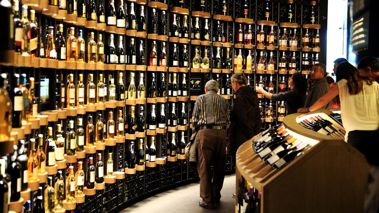 Die neu eröffnete Cité du vin in Bordeaux ist das größte Weinmuseum der Welt