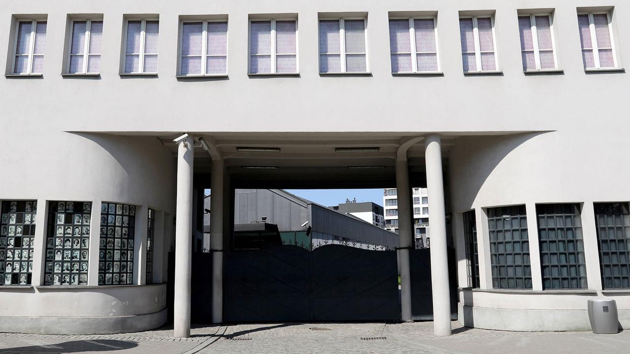 Der ehemalige Werkseingang der Emaillewarenfabrik von Oskar Schindler, heute eine Gedenkstätte und Museum.