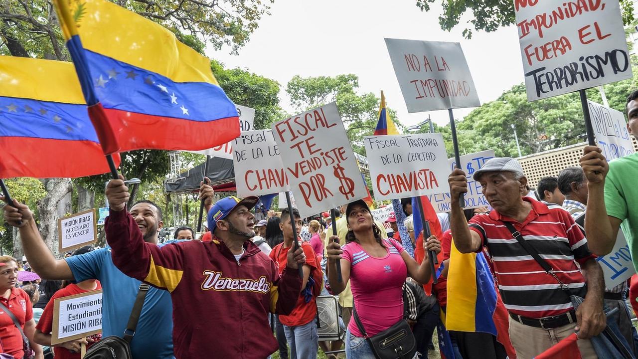 Proteste gegen die venezolanische Generalstaatsanwältin Luisa Ortega in Caracas.