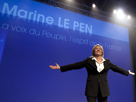 Marine Le Pen geht auf die französischen Dörfer.