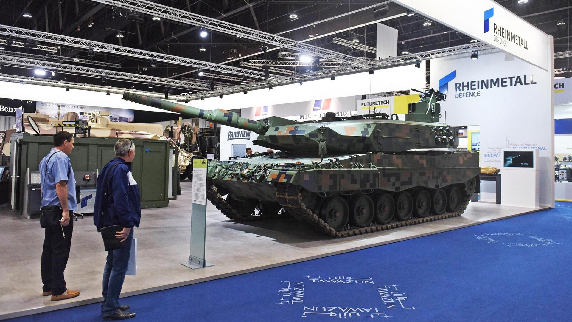 Rheinmetall-Stand bei der Sicherheits- und Rüstungsgütermesse IDEX in Abu Dhabi