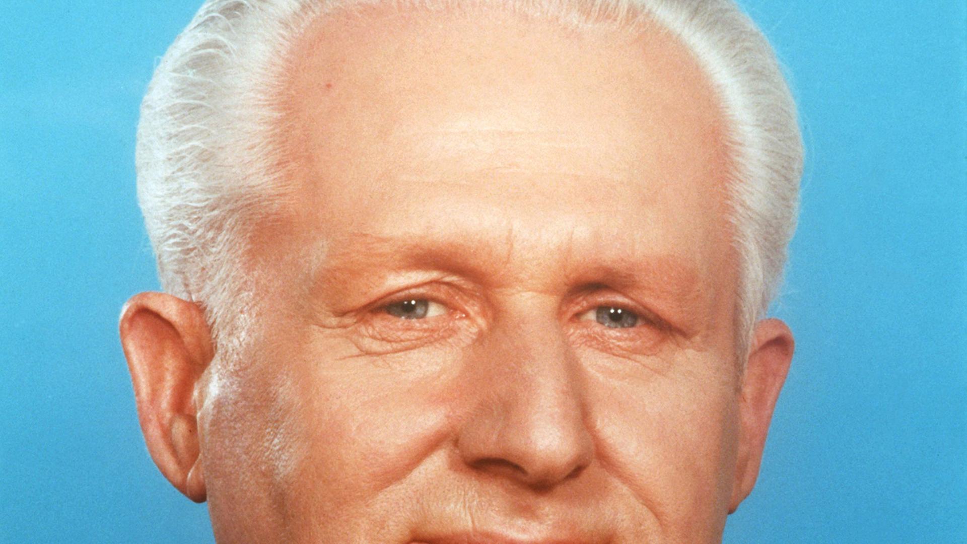 Günter Mittag, Mitglied des Politbüros und Sekretär des Zentralkomitees der SED, aufgenommen im Juni 1984.