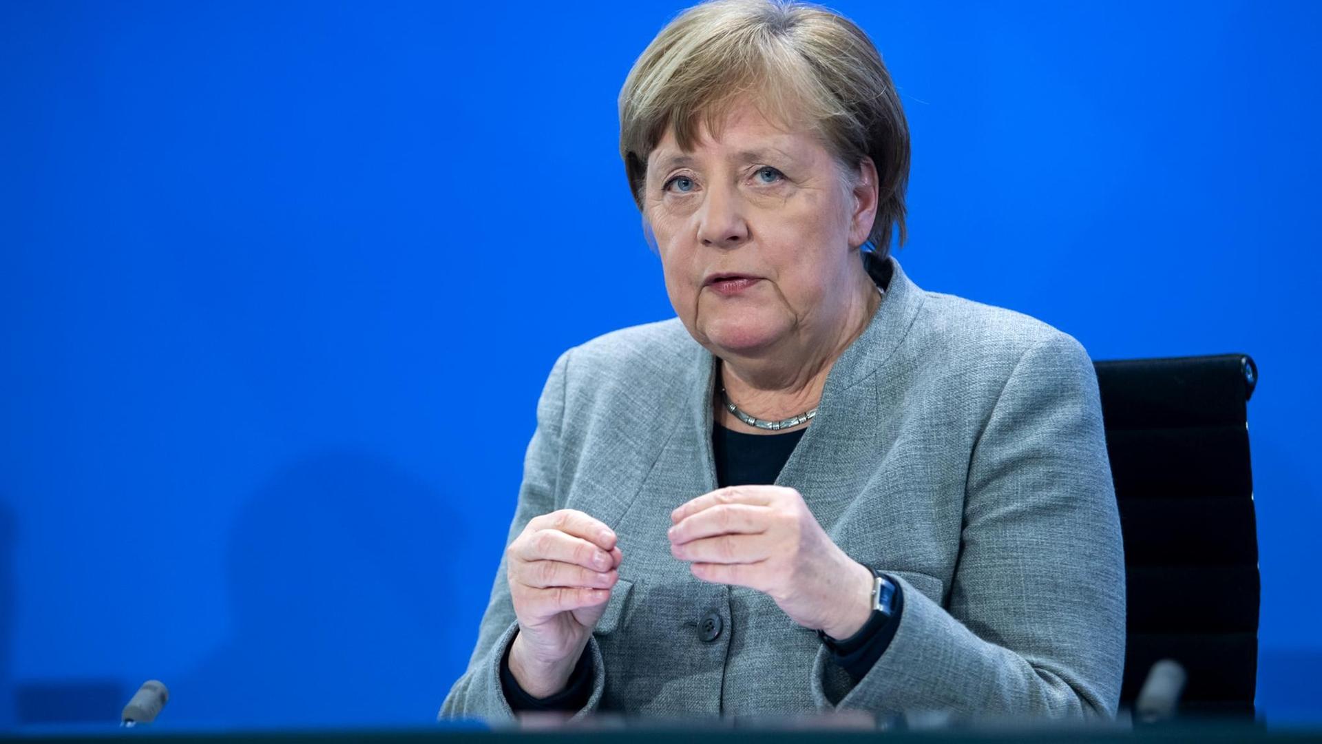 Bundes-Kanzlerin Merkel spricht über das Corona-Virus.