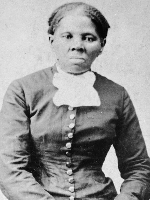 Porträt der Fluchthelferin Harriet Tubman, die im 19. Jahrhundert vielen Sklaven zur Freiheit verhalf.