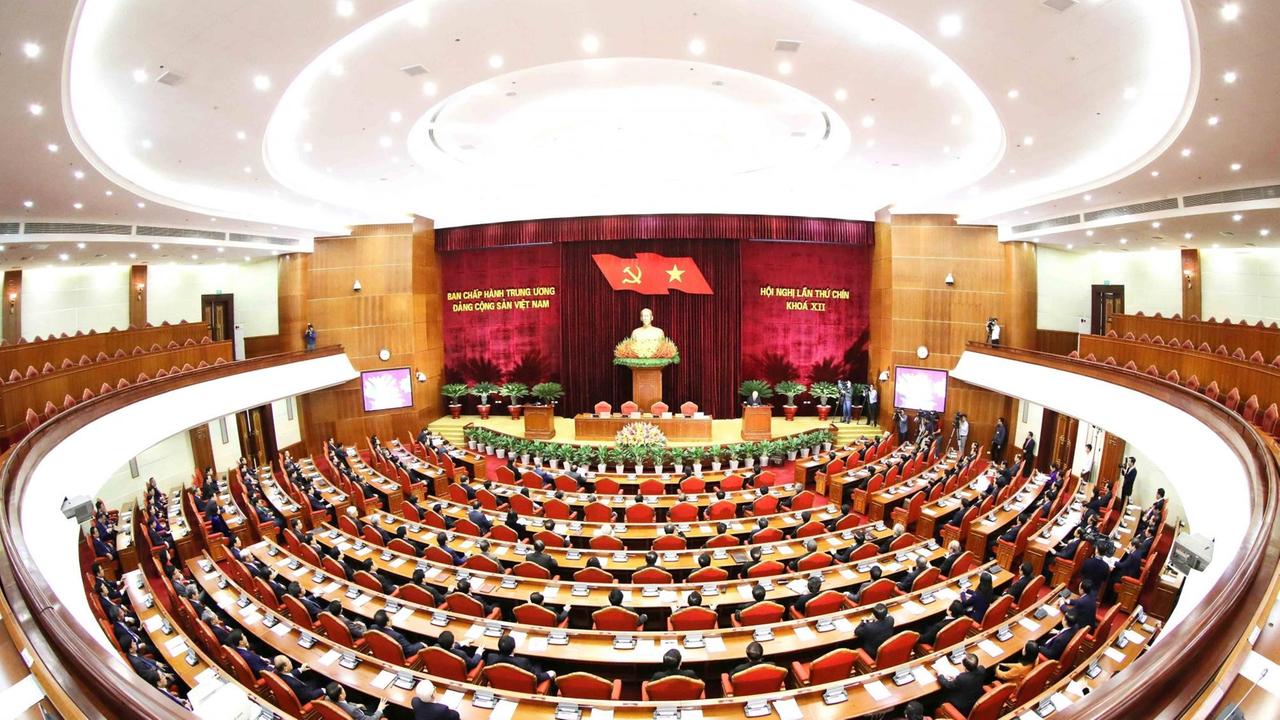 Das Foto zeigt die Sitzung des Zentralkomitees der Kommunistischen Partei Vietnams in Hanoi Ende Dezember 2018.