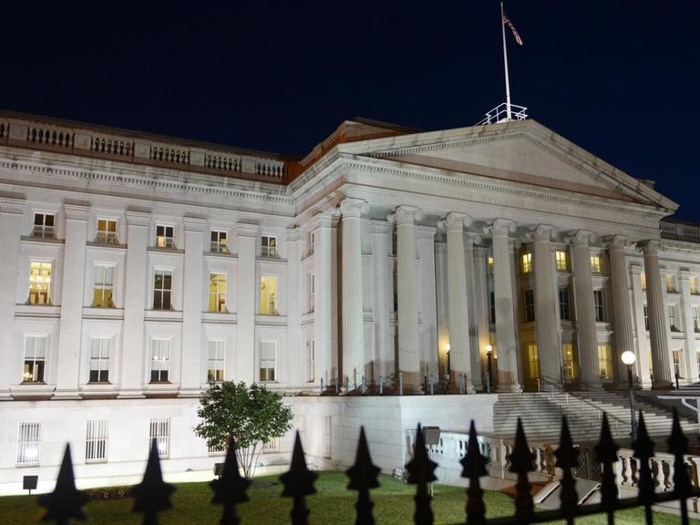 Das Finanzministerium der Vereinigten Staaten von Amerika, eine Aufnahme vom 18.06.2012 in Washington D.C. (USA)