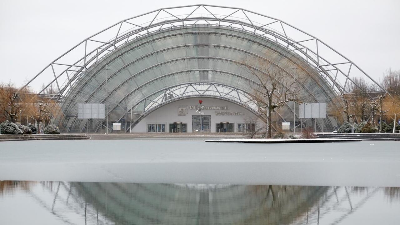 Die Glashalle der Leipziger Messe. Ende Januar wurde die Leipziger Buchmesse 2021 abgesagt.