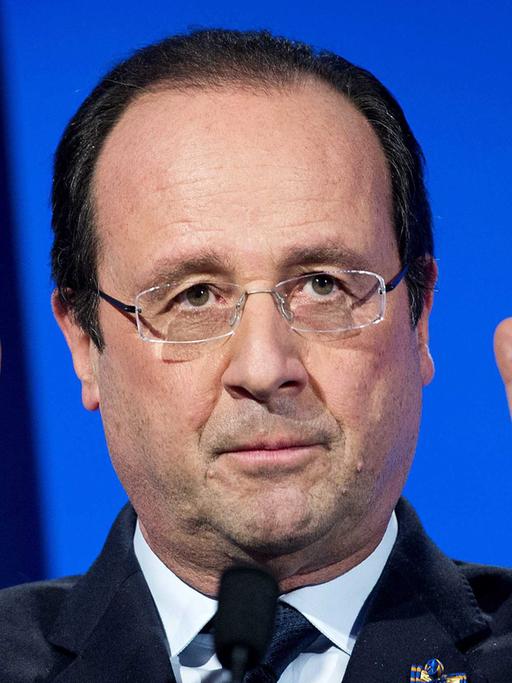Frankreichs Präsident François Hollande dementiert die Verbindung zu Peter Hartz.
