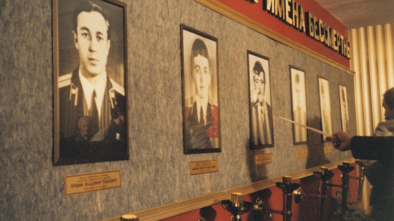 Gedenkenktafel für verstorbene "Liquidatoren", AKW Tschernobyl Gedenkenktafel für verstorbene "Liquidatoren", AKW Tschernobyl