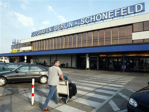 Außenaufnahme des Flughafen Berlin-Schönefeld