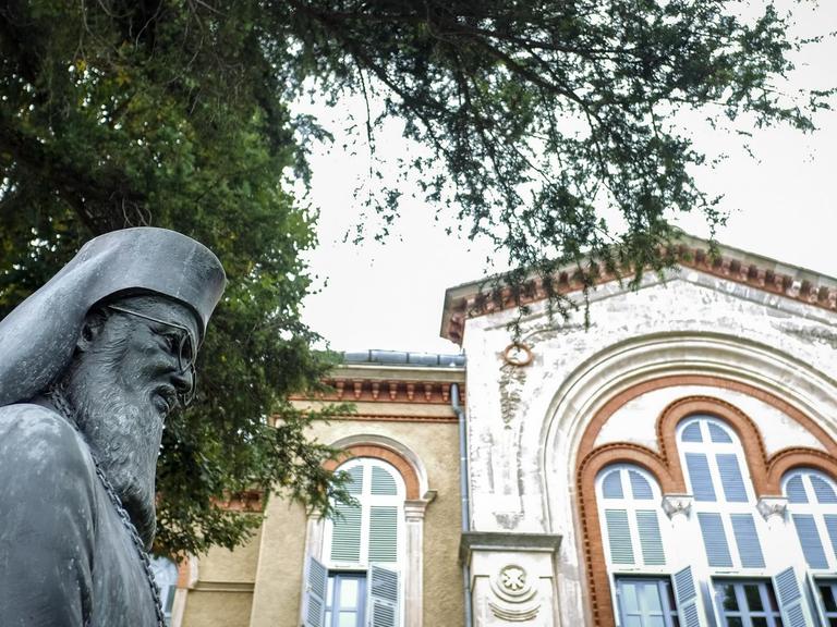 Griechisch-orthodoxe Priesterschule und ihre historische Schule für Religionsunterricht.