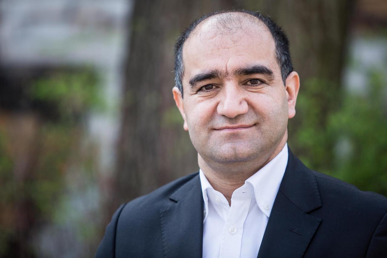 Der Bundestagsabgeordnete Özcan Mutlu (Bündnis 90/Die Grünen)