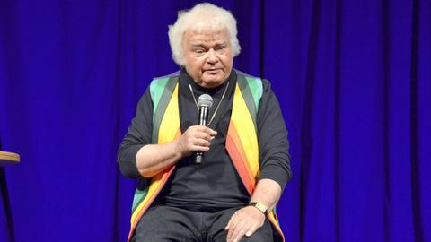 Fips Asmussen bei einem Auftritt in der Kulturbrauerei in Görlitz, 2017.