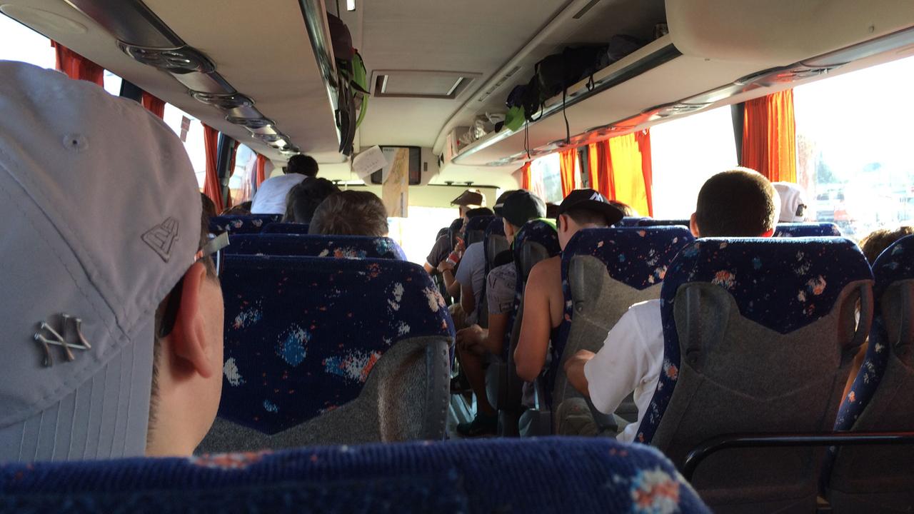 Reisegruppe in einem Bus