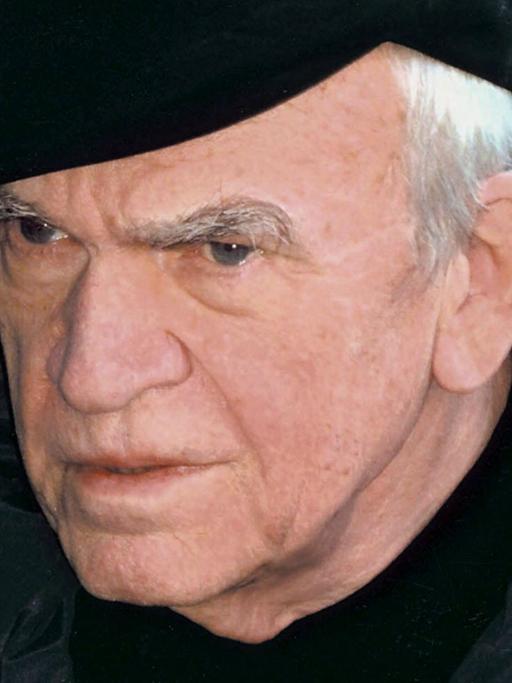 Der Schriftsteller Milan Kundera auf einem Bild von 2005