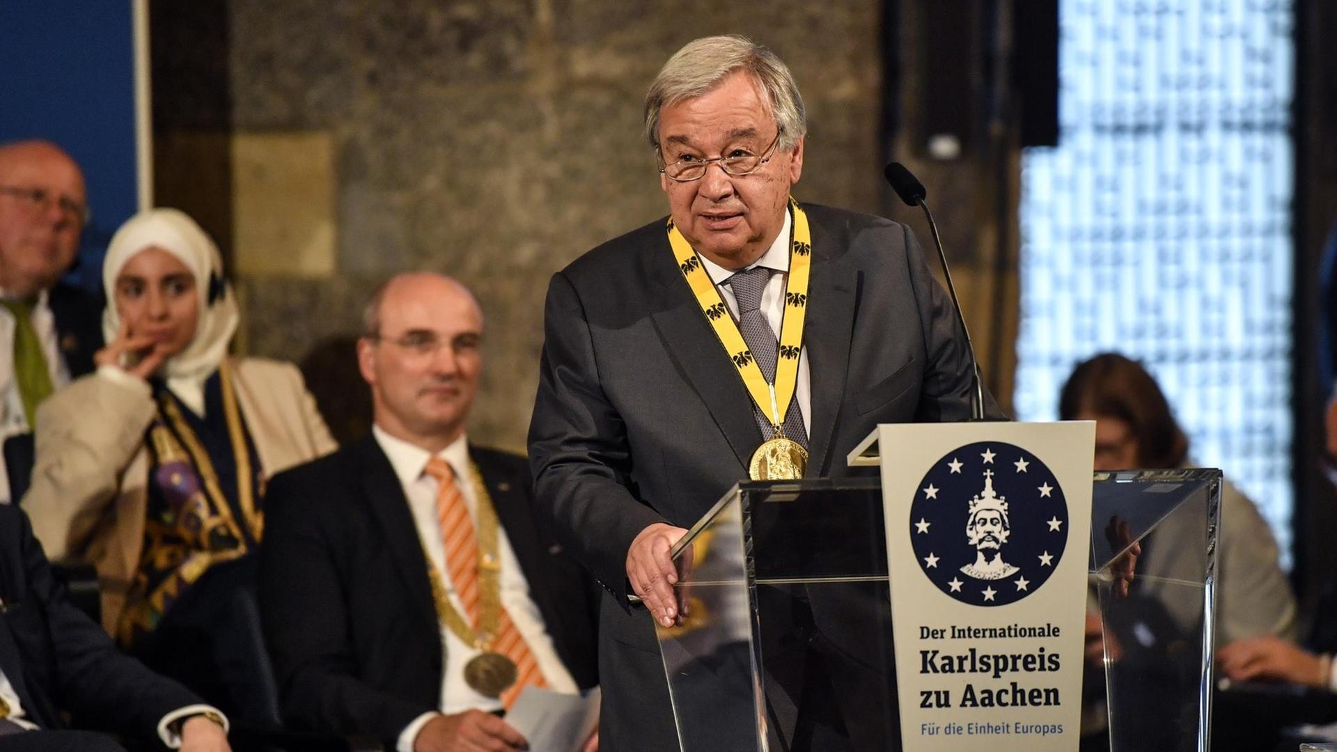 UNO-Generalsekretär Guterres ist in Aachen mit dem Karlspreis ausgezeichnet worden.