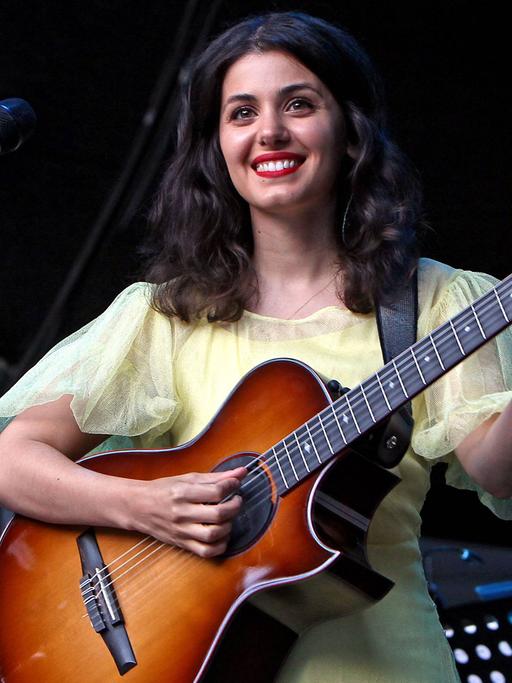 Sängerin Katie Melua während eines Konzertes im Rahmen ihrer Sommer-Tour im Juli 2016 auf der Parkbühne in Leipzig.